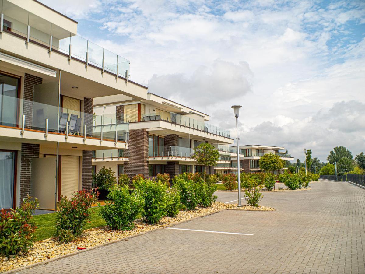 Panorama Superior Apartments - Pool, Garden, Parking Балатональмади Экстерьер фото