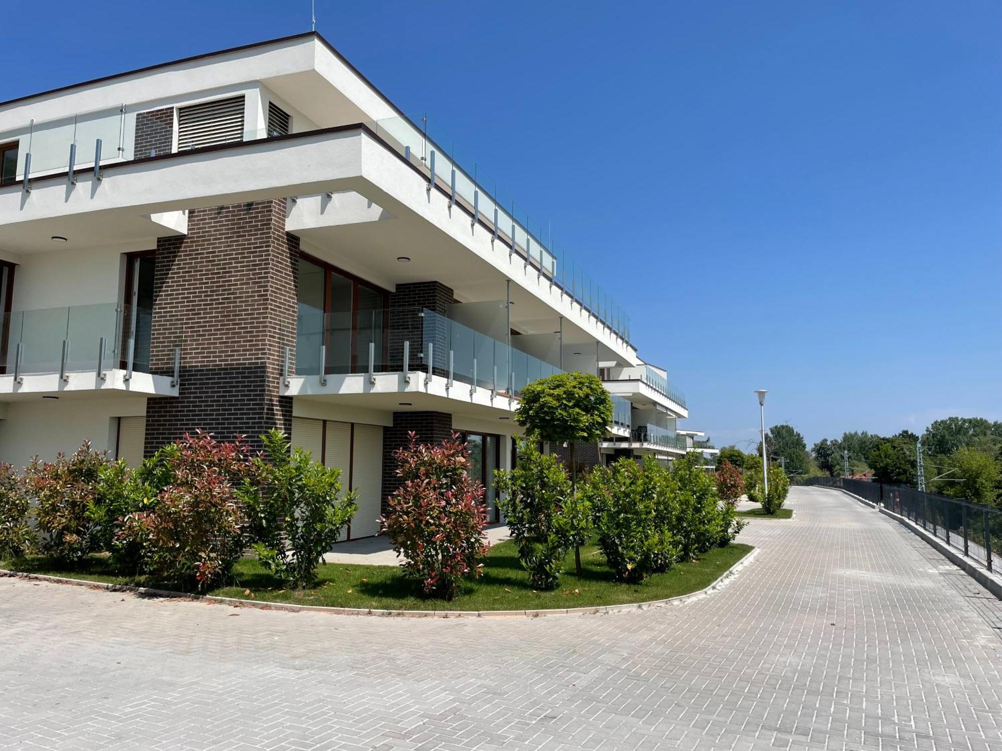 Panorama Superior Apartments - Pool, Garden, Parking Балатональмади Экстерьер фото